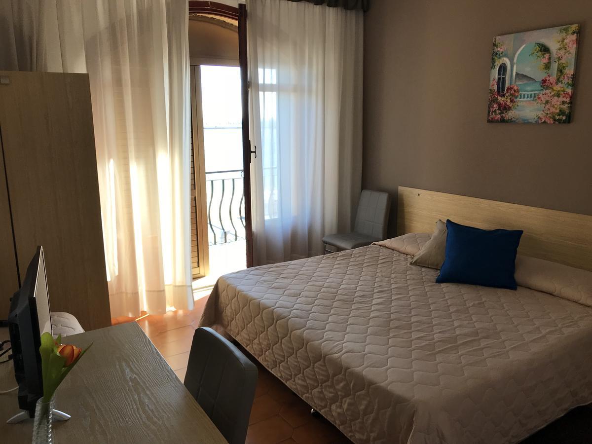 Hotel La Sirenetta Giardini Naxos Εξωτερικό φωτογραφία